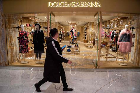 dolce gabbana desfile china|dolce and gabbana cancelled.